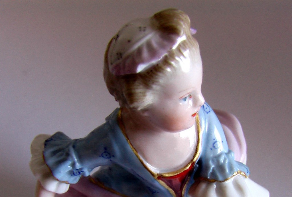 майсановские клейма фарфоровые статуэтки meissen