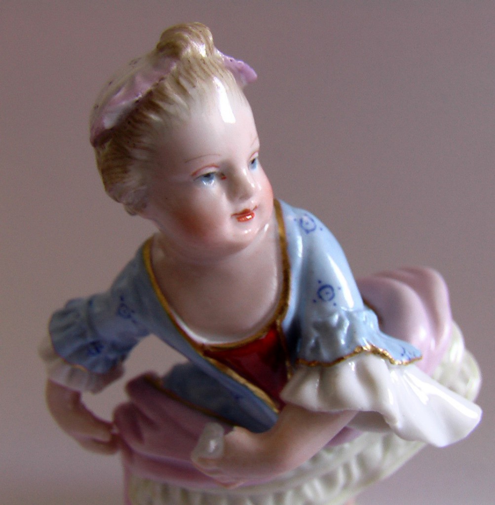 MEISSEN Мейсен Девочка статуэтка фарфор сер.19 в.