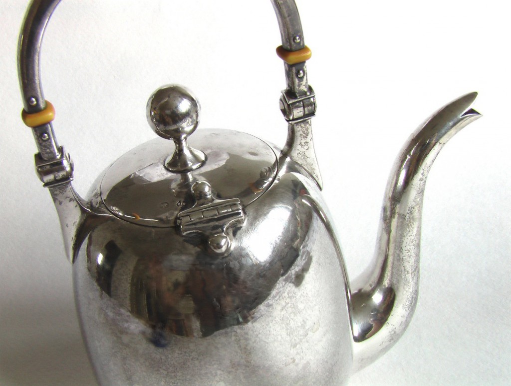 чайник из серебра сервиз серебряный